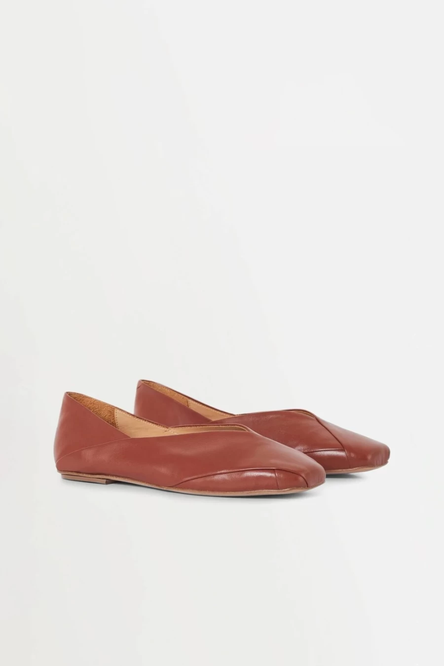 Rodebjer Women's Chestnut Ylena Flats – Stylish & Comfortable Loafers
